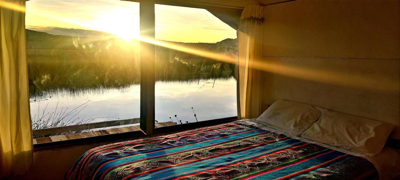 Titicaca Habitacion Panoramica Vista Al Amanecer Villa Puno Bagian luar foto